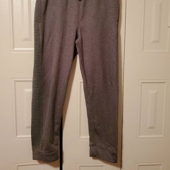 Old Navy - Picture 2 of 5